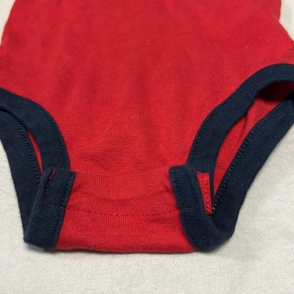 Baby Nike‎ onesie